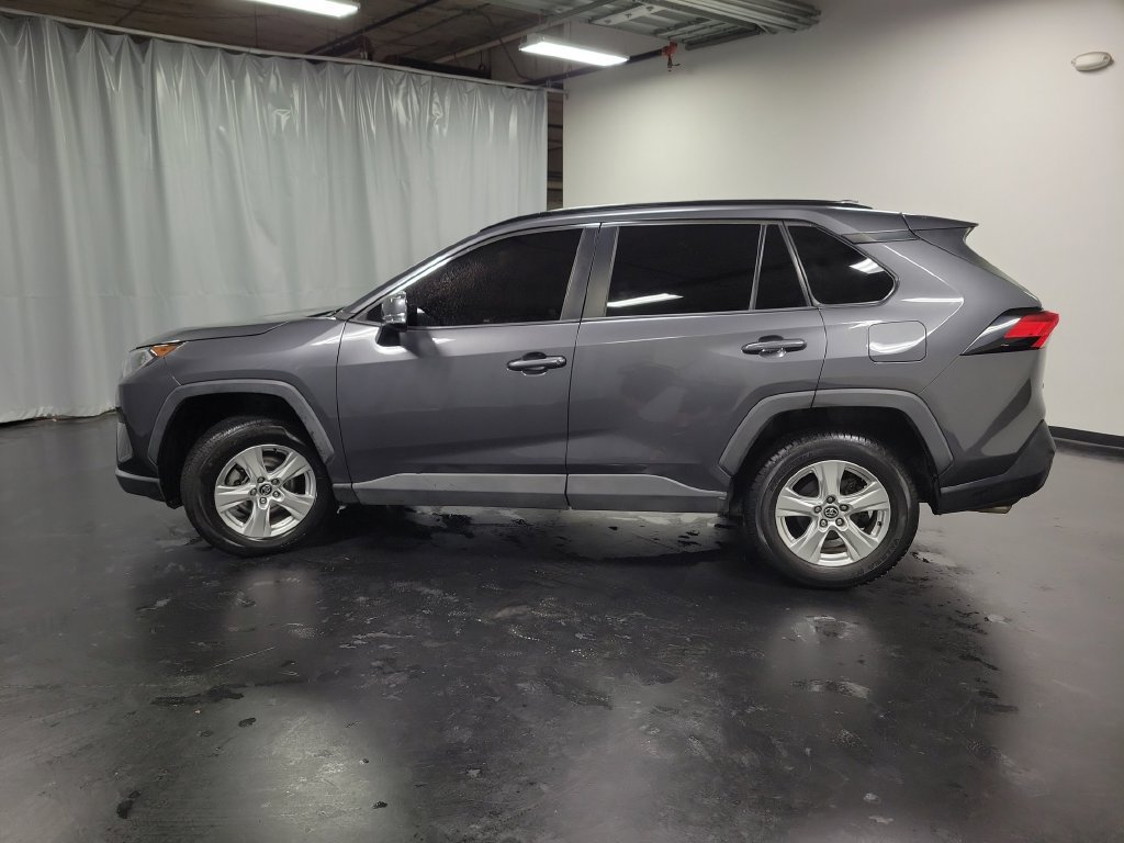 Used 2021 Toyota RAV4 XLE FWD image 5