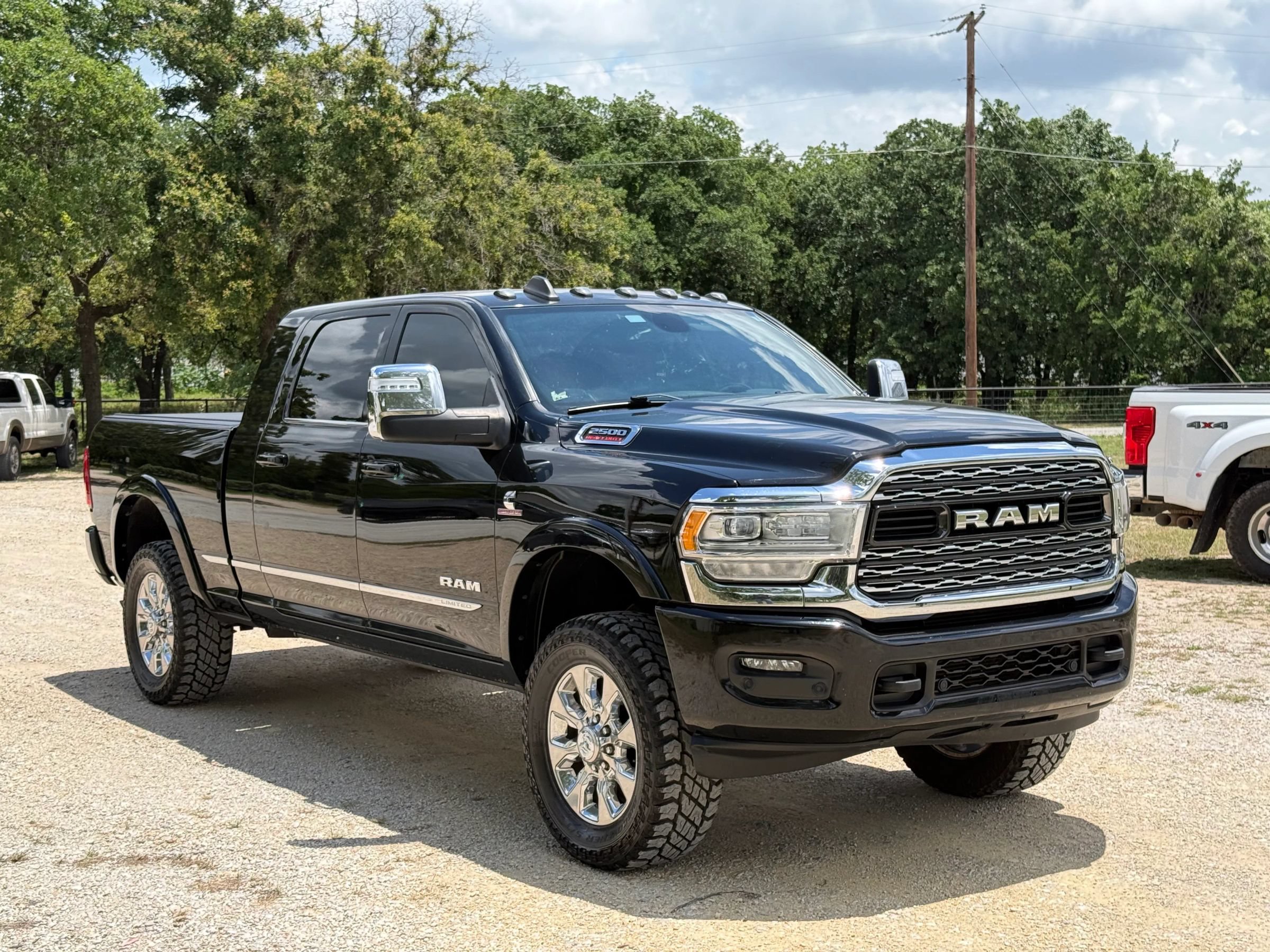 Used 2023 RAM 2500 Limited AWD/4WD image 1