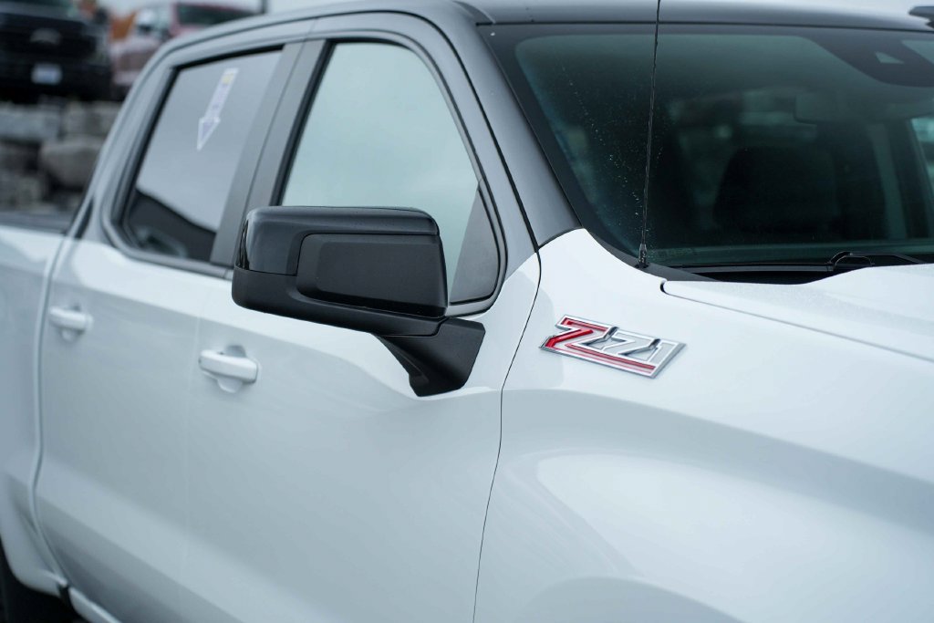 Used 2024 Chevrolet Silverado 1500 RST AWD/4WD image 9