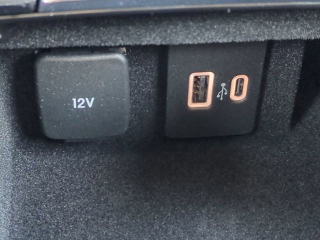 New 2026 Lincoln Corsair Premiere image 23