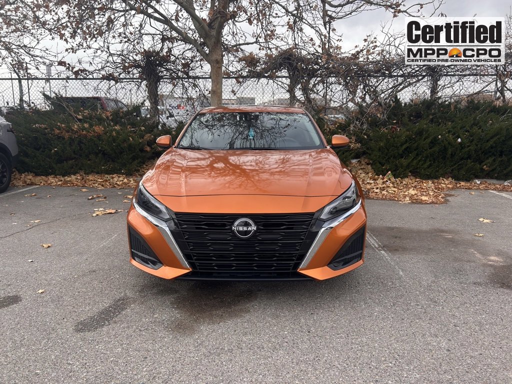 Used 2023 Nissan Altima 2.5 SV w/ SV Premium Package image 4