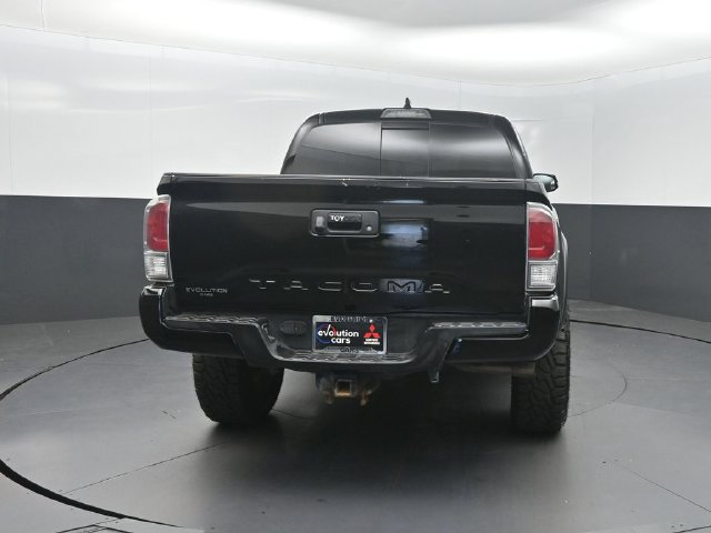 Used 2023 Toyota Tacoma TRD Off-Road AWD/4WD image 30