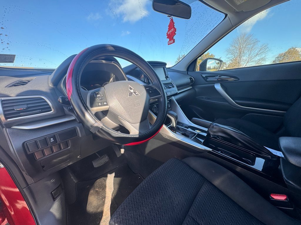 Used 2018 Mitsubishi Eclipse Cross ES image 11