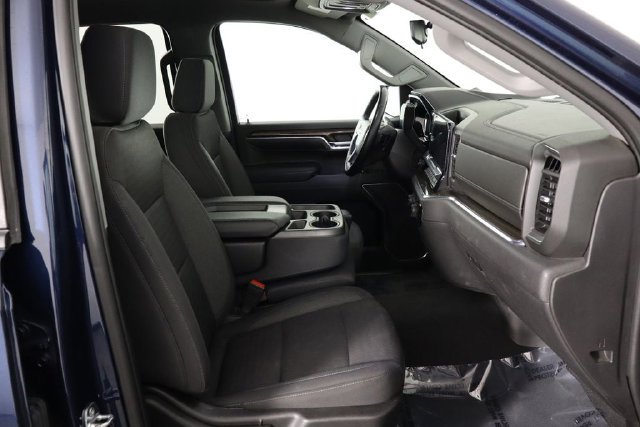 Used 2023 Chevrolet Silverado 1500 LT AWD/4WD image 20