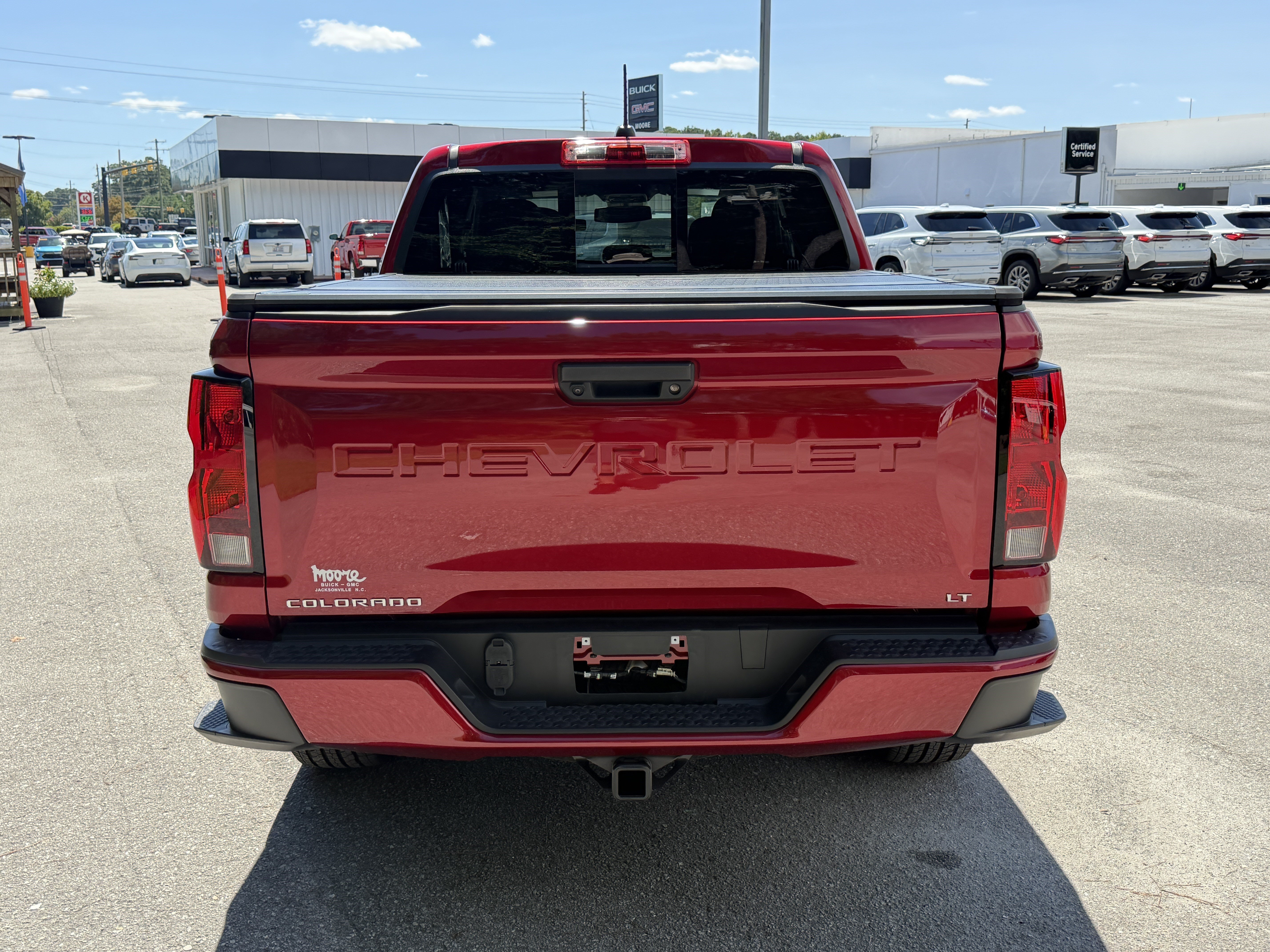 Used 2024 Chevrolet Colorado LT w/ LT Convenience Package II AWD/4WD image 9