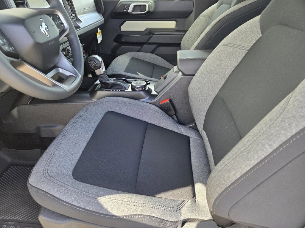 New 2026 Ford Bronco 2-Door AWD/4WD image 13