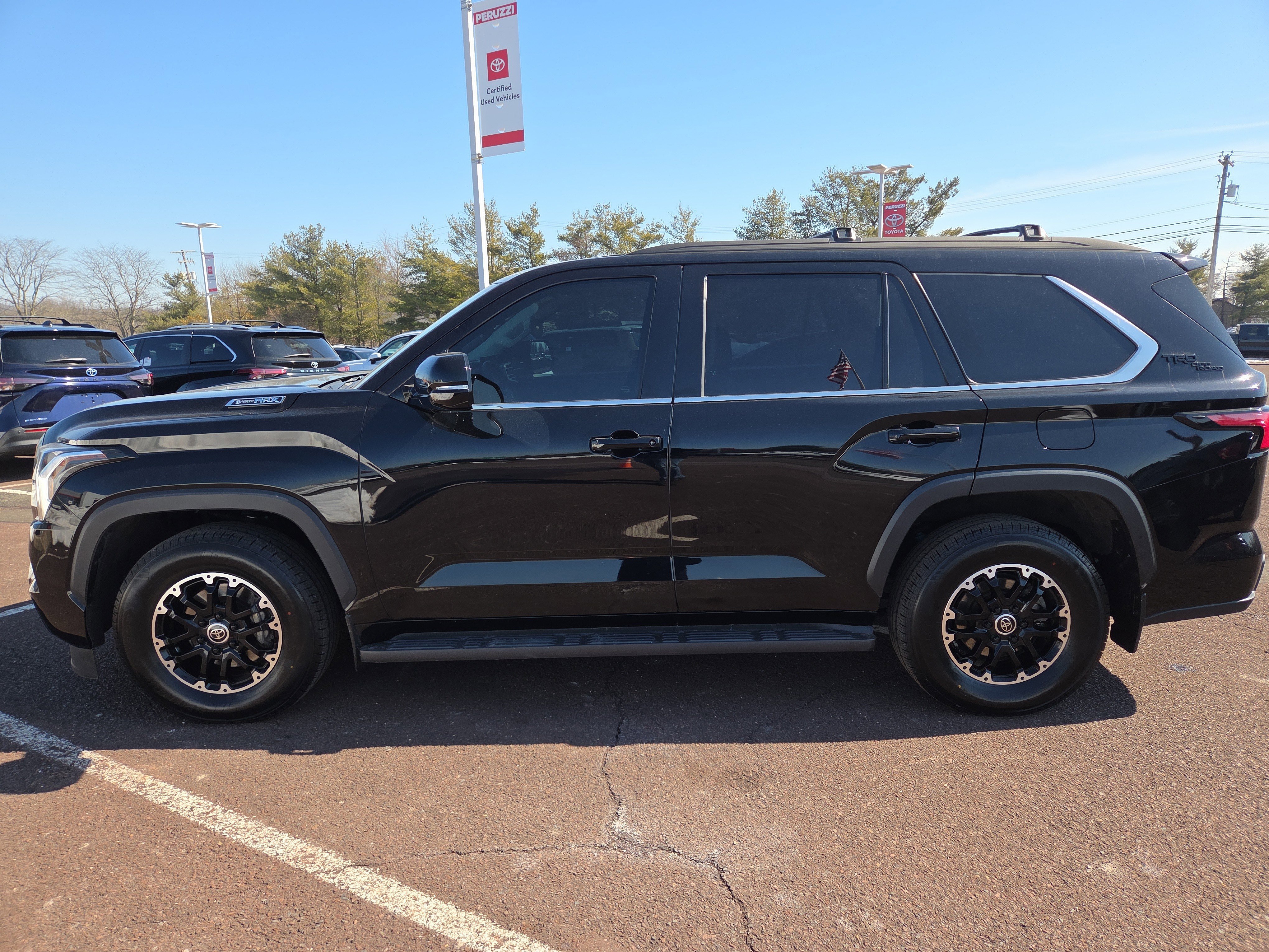 Certified 2023 Toyota Sequoia SR5 w/ SR5 Premium Package image 6