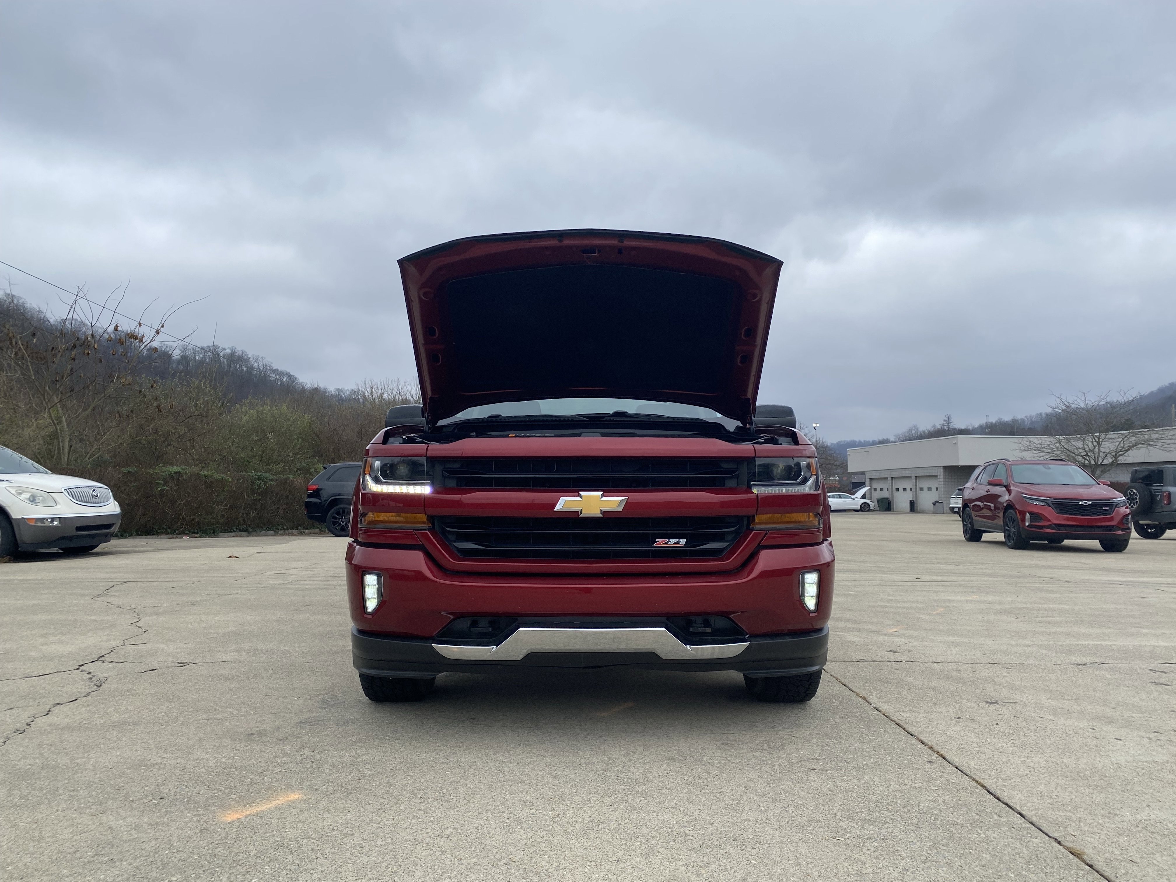 Used 2018 Chevrolet Silverado 1500 LT w/ All Star Edition image 25