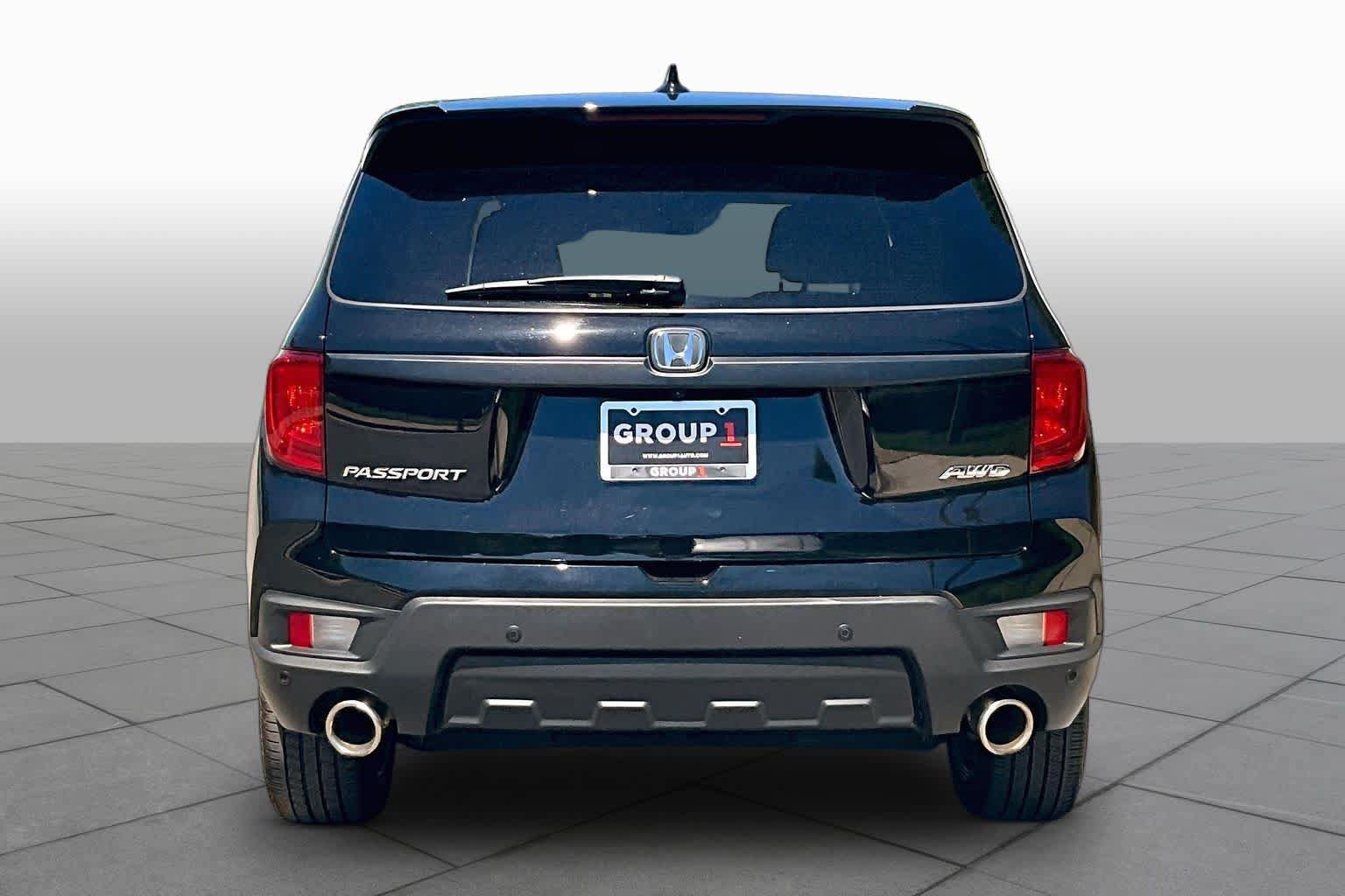 Used 2023 Honda Passport EX-L image 5