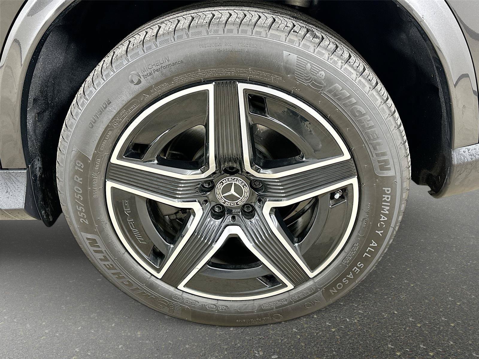 Certified 2025 Mercedes-Benz GLC 300 4MATIC image 6