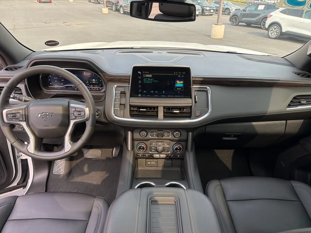 Used 2023 Chevrolet Tahoe Z71 w/ Luxury Package AWD/4WD image 12