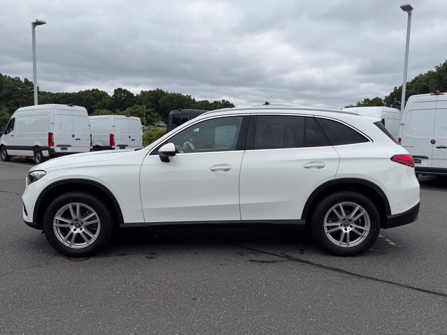 Used 2023 Mercedes-Benz GLC 300 4MATIC image 4