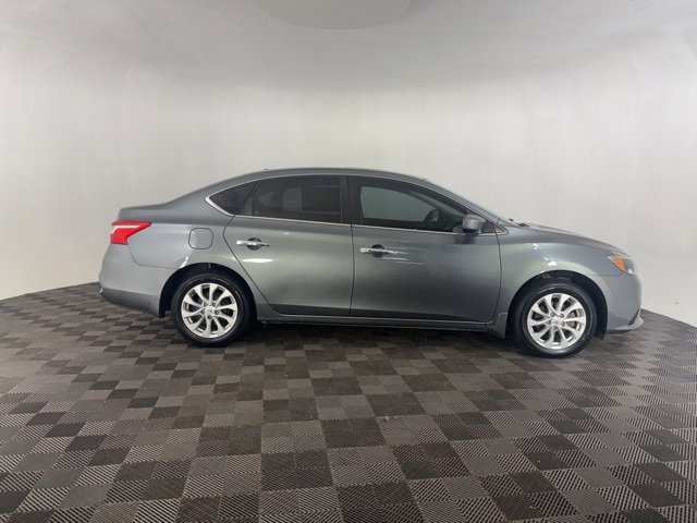 Used 2016 Nissan Sentra SV w/ Style Package image 5