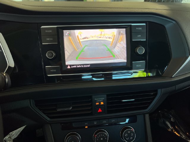 Used 2021 Volkswagen Jetta S w/ Driver Assistance Package FWD image 24
