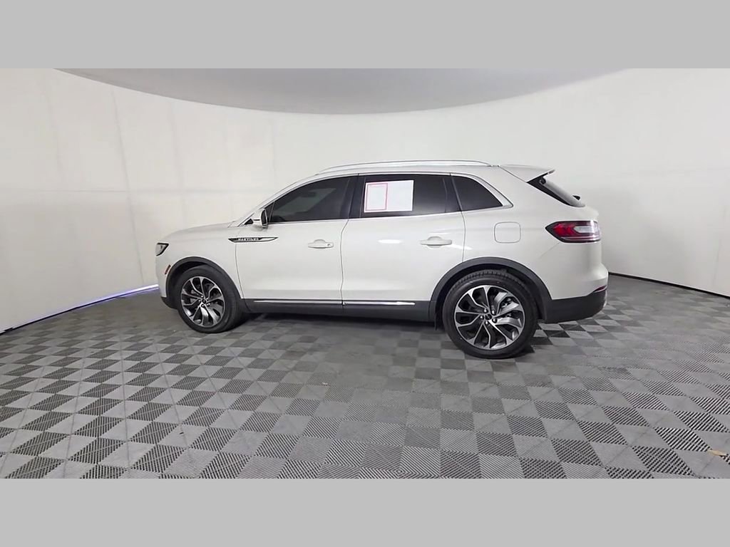 Used 2022 Lincoln Nautilus Reserve w/ Luxury Package image 48