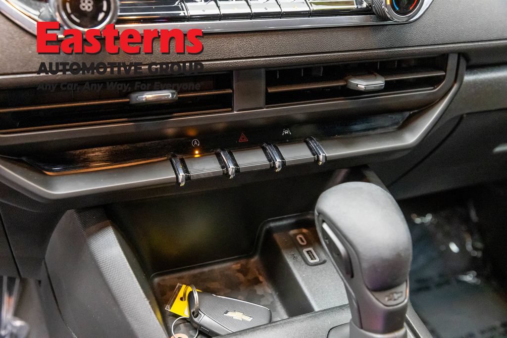 Used 2023 Chevrolet Colorado W/T RWD image 20