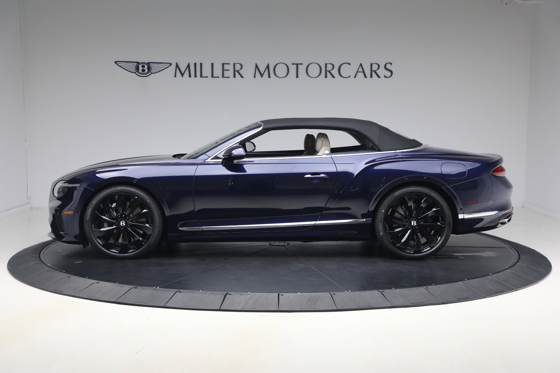 New 2026 Bentley Continental GTC AWD/4WD image 9