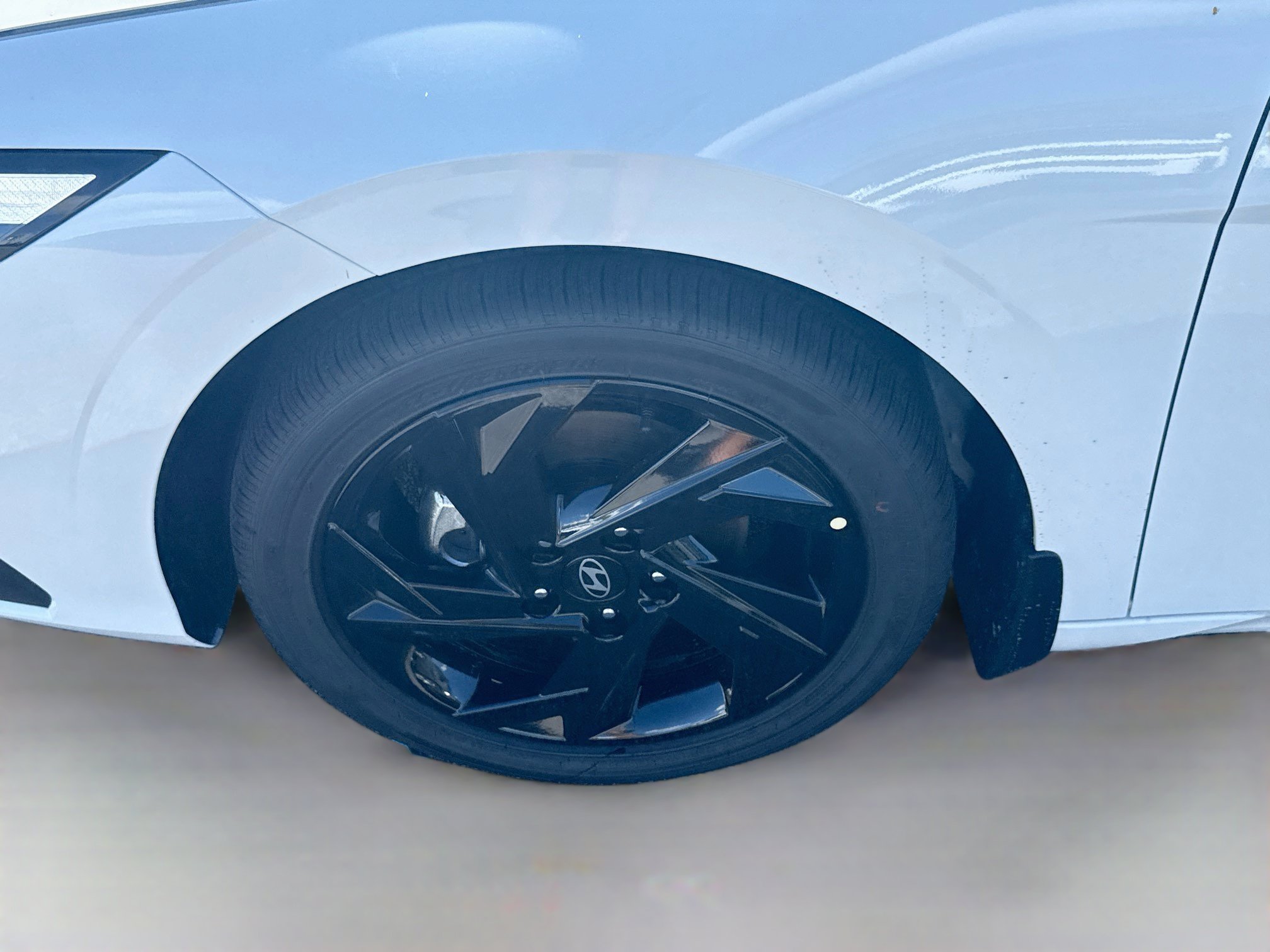 New 2026 Hyundai Elantra SEL Sport FWD image 23