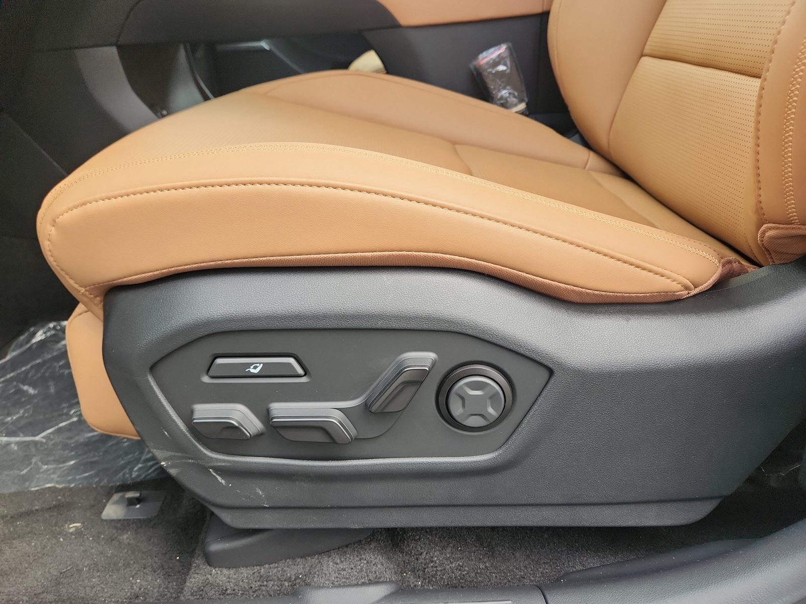 New 2027 Hyundai Santa Fe Calligraphy AWD/4WD image 14