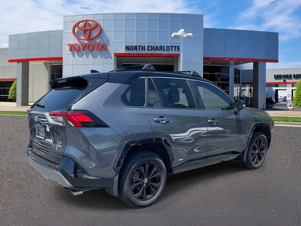 Used 2025 Toyota RAV4 XSE w/ Weather Package AWD/4WD image 8