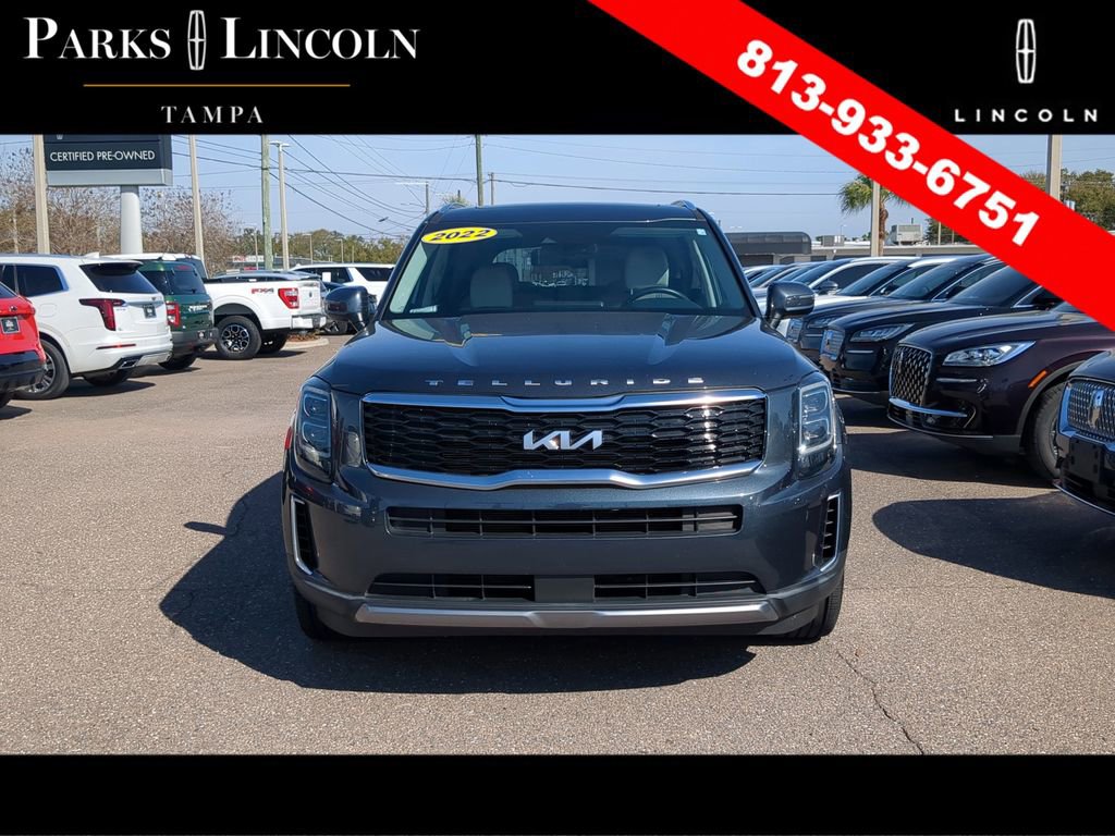 Used 2022 Kia Telluride EX w/ EX Premium Package image 2