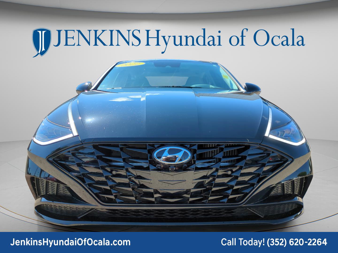 Used 2022 Hyundai Sonata Limited w/ Preferred Accessory Package FWD image 8