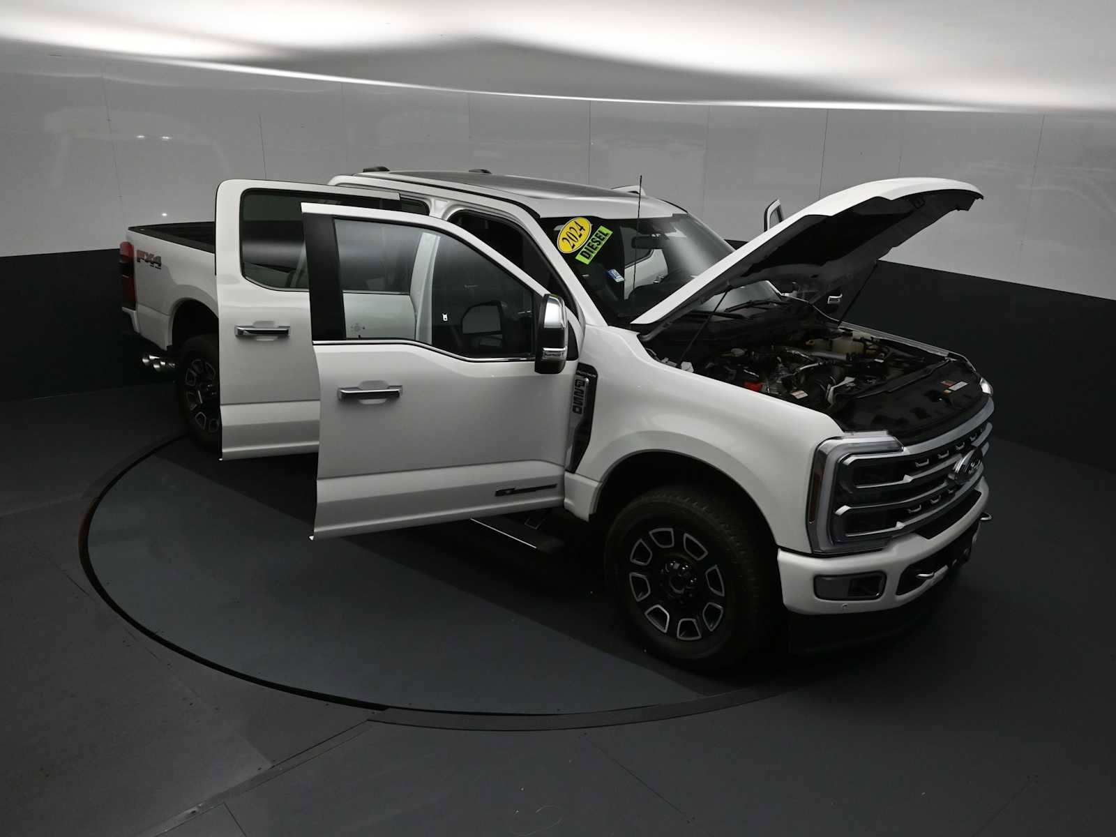 Used 2024 Ford F250 4x4 Crew Cab Super Duty image 34