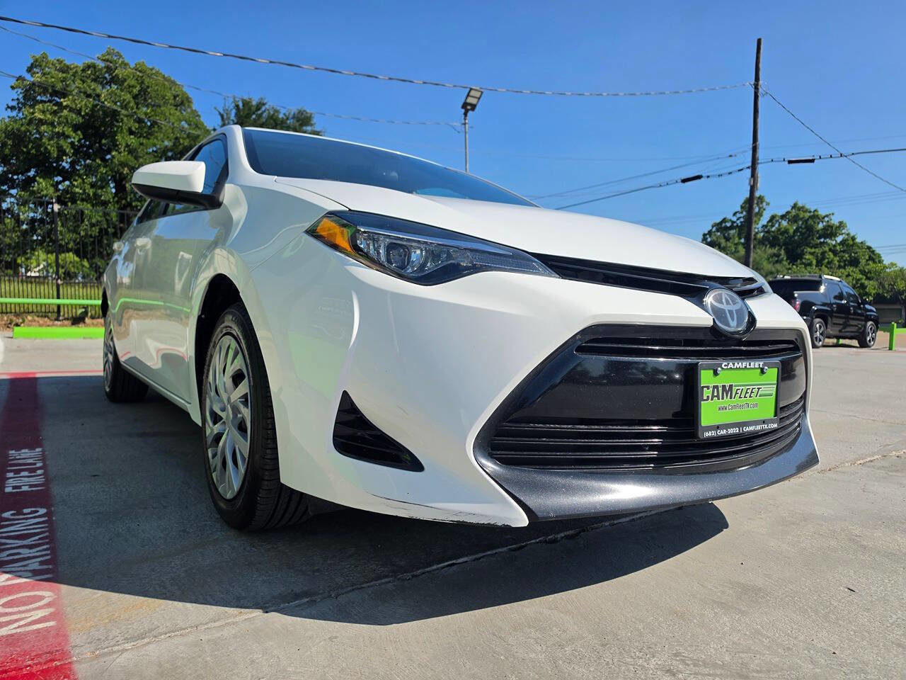 Used 2017 Toyota Corolla LE FWD image 4