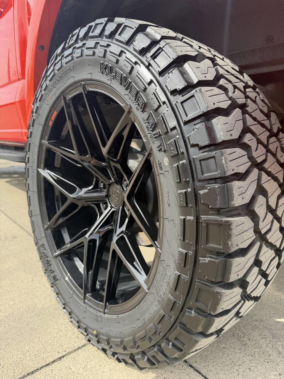 Used 2023 Ford F150 Raptor image 3