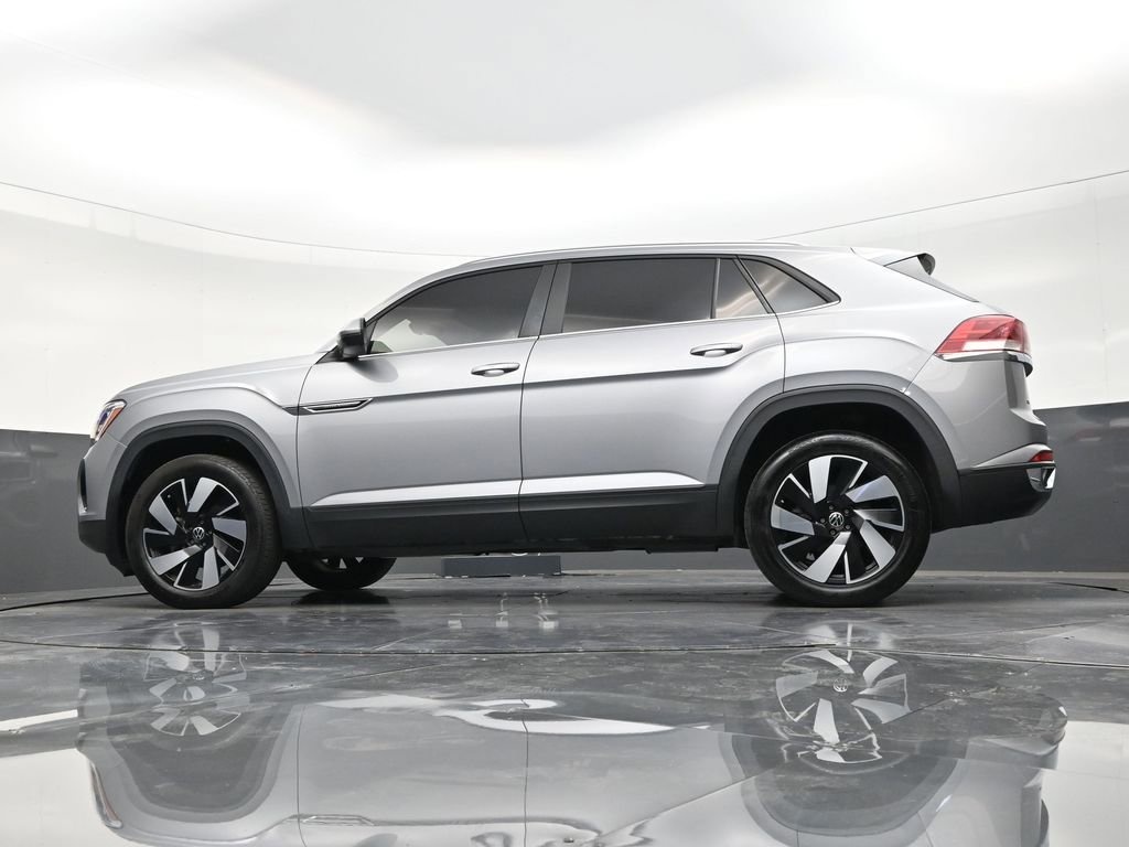 Used 2024 Volkswagen Atlas Cross Sport SE image 22