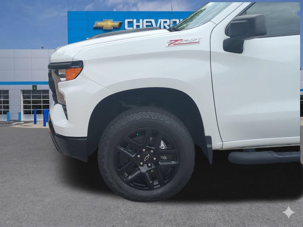 Used 2022 Chevrolet Silverado 1500 Custom Trail Boss AWD/4WD image 11