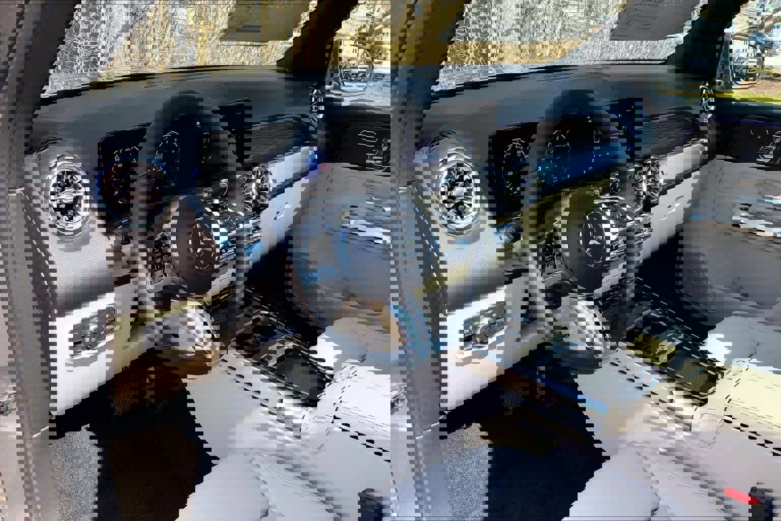 New 2026 Mercedes-Benz GLB 250 4MATIC image 9