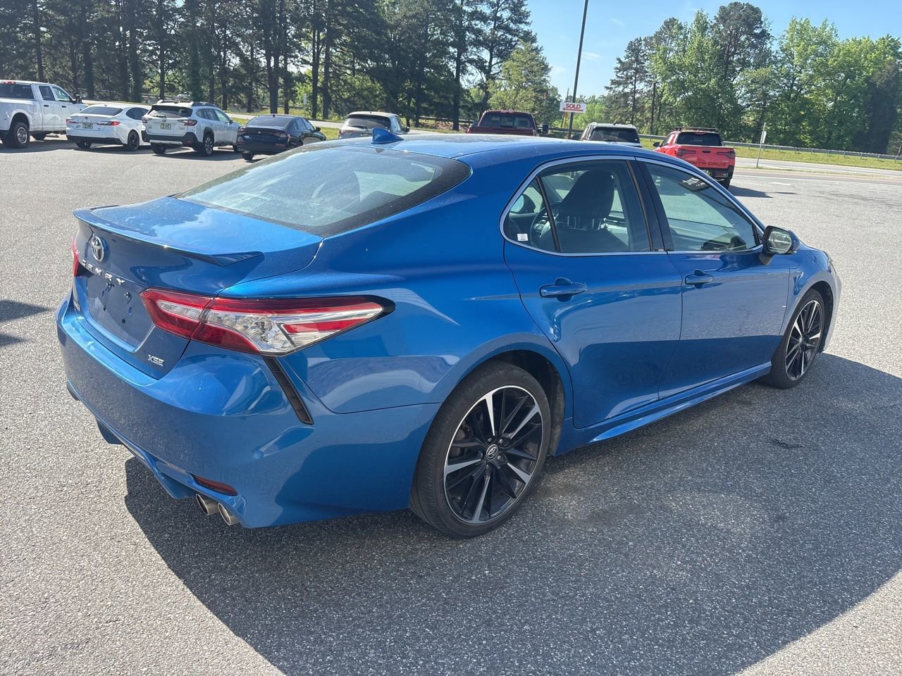 Used 2020 Toyota Camry XSE image 8