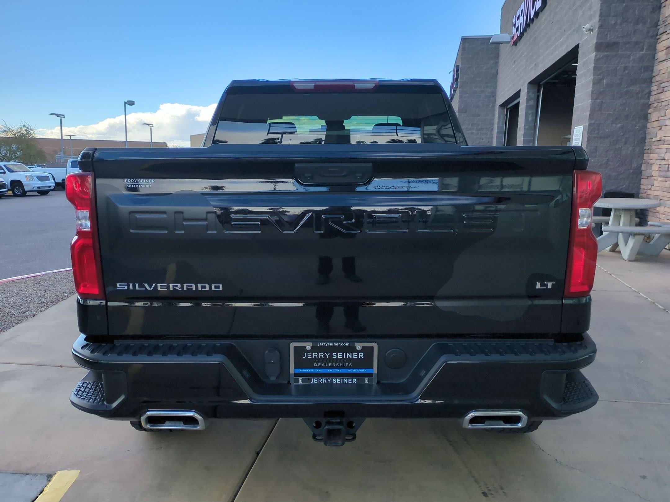 Used 2025 Chevrolet Silverado 1500 LT Trail Boss image 4