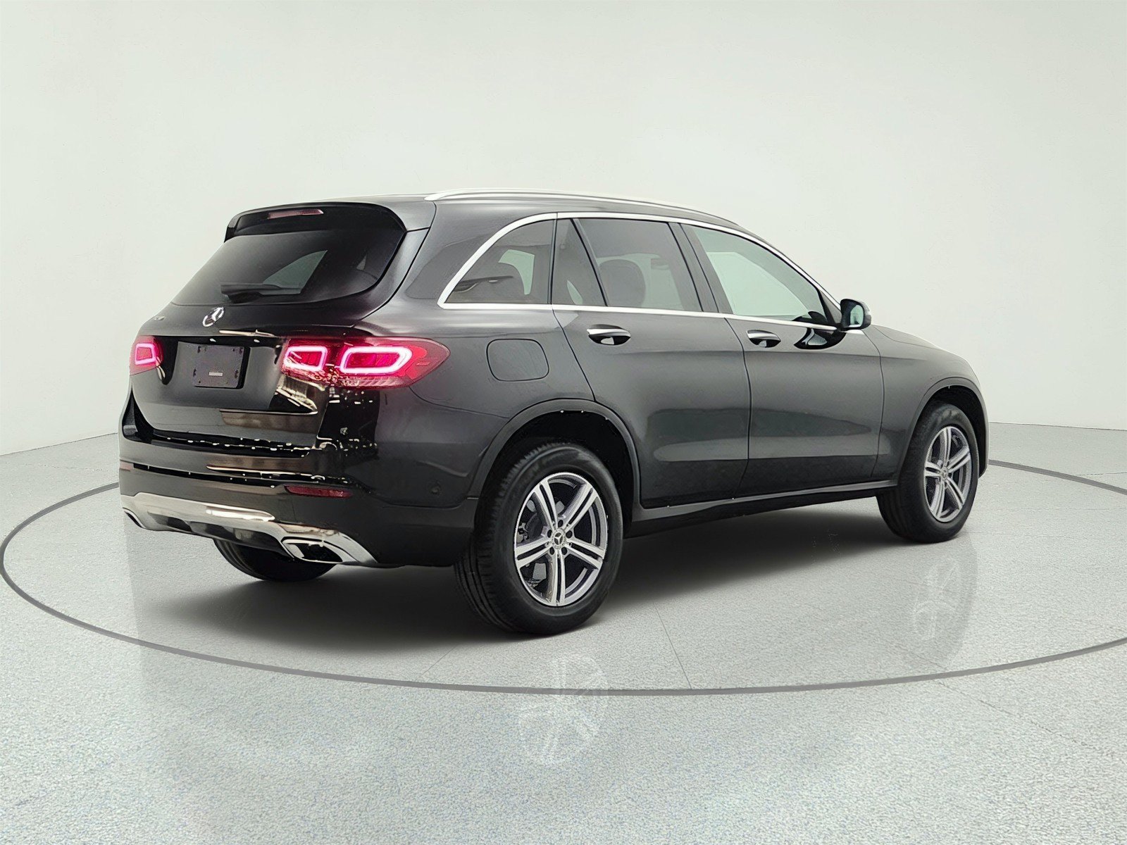 Used 2022 Mercedes-Benz GLC 300 image 5
