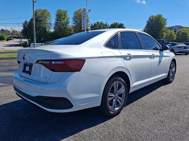 Used 2023 Volkswagen Jetta SE w/ Panoramic Sunroof Package FWD image 8
