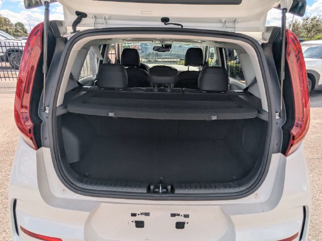Used 2020 Kia Soul GT-Line Turbo FWD image 13
