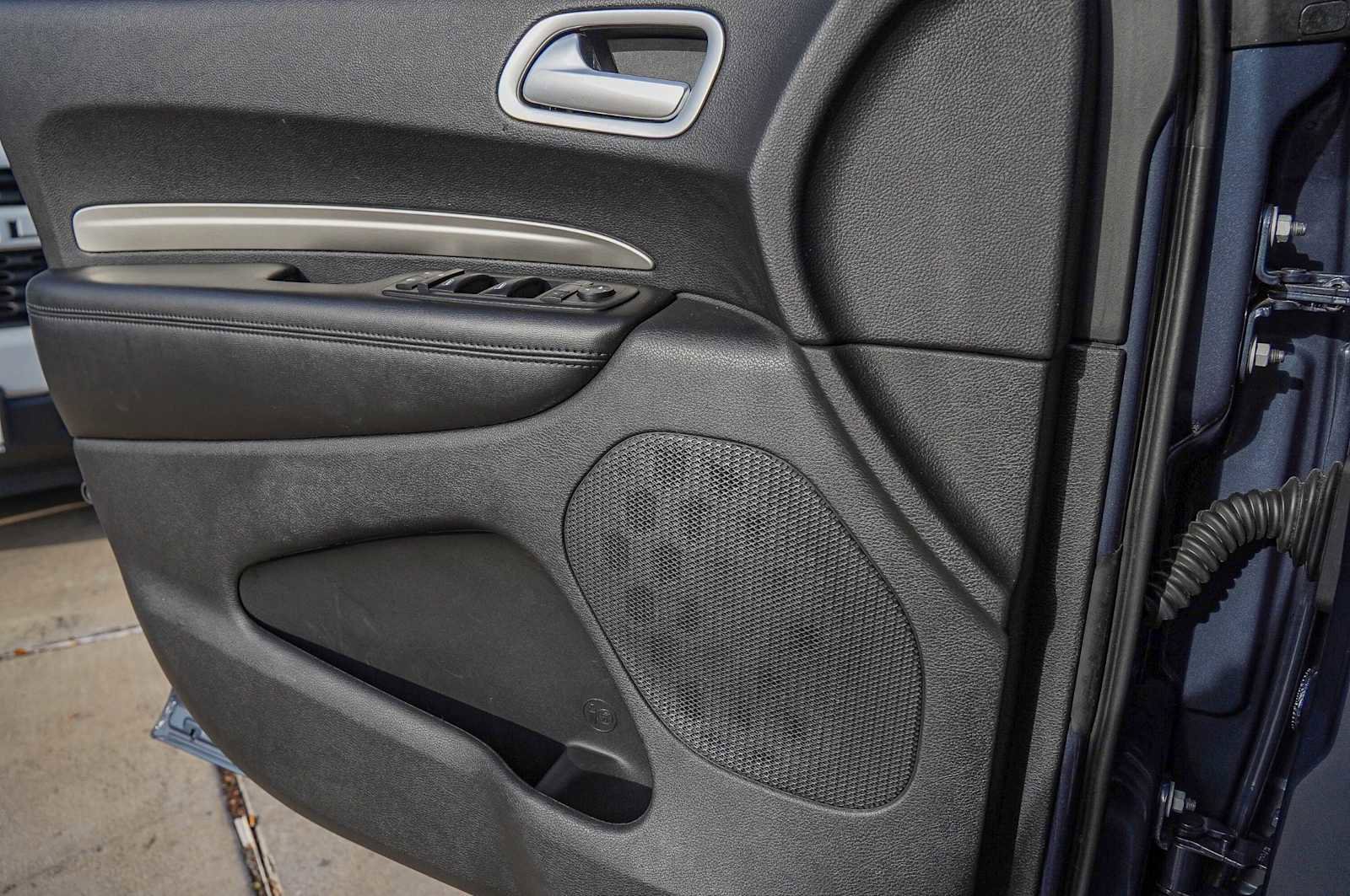 Used 2020 Dodge Durango SXT w/ 3rd Row Seating Group image 23