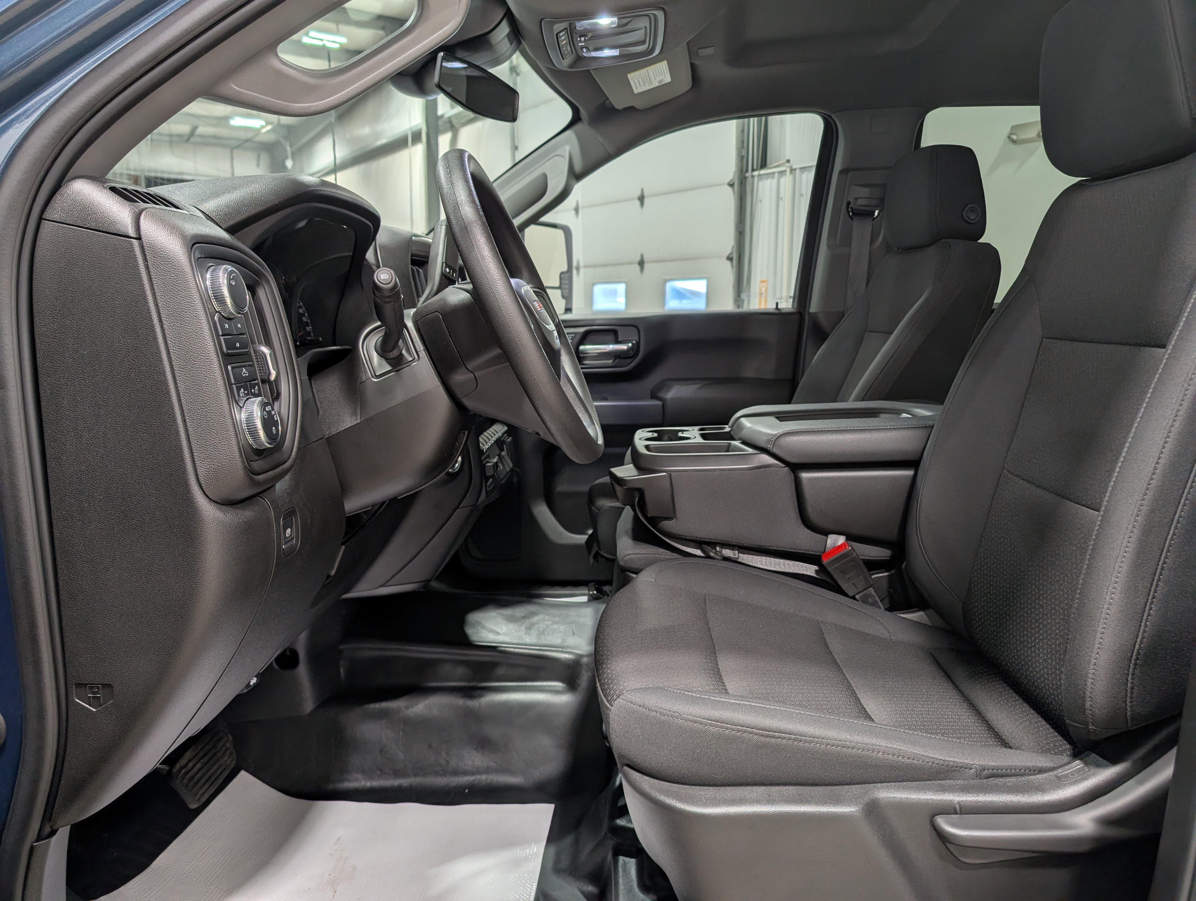 Used 2024 GMC Sierra 2500 Pro AWD/4WD image 15