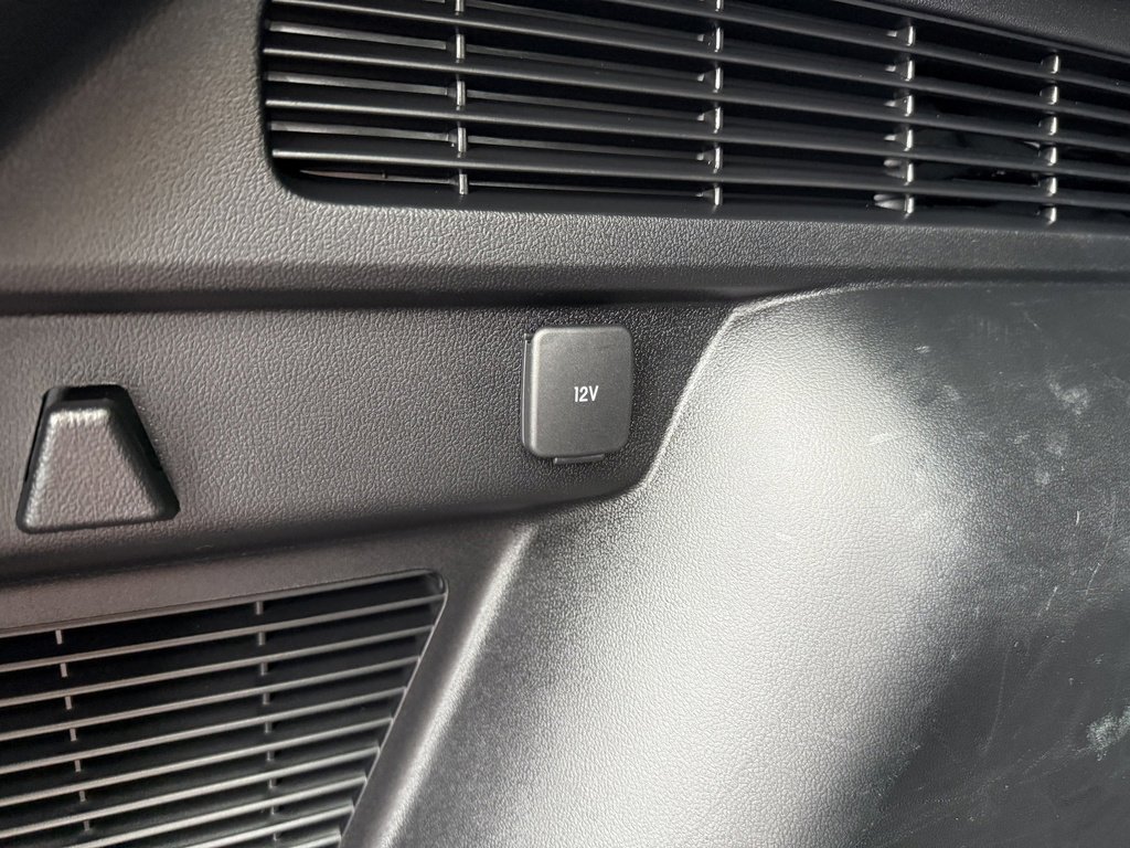 Certified 2023 Ford Escape SE w/ PHEV Premium Package image 8