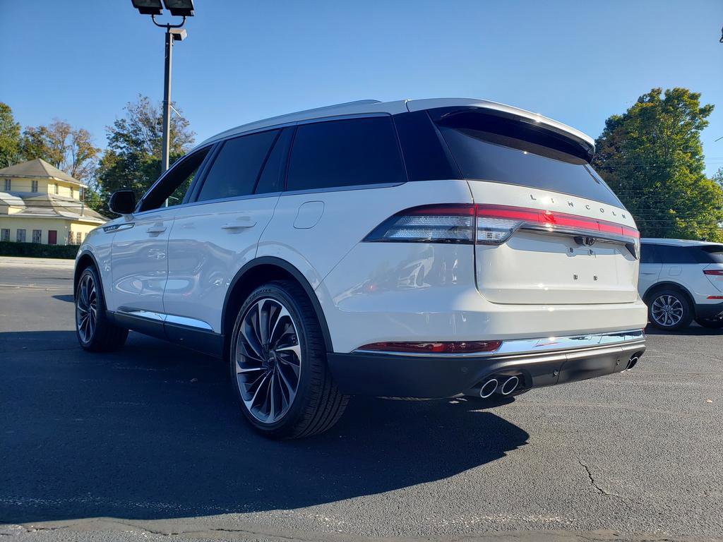 Used 2025 Lincoln Aviator Reserve w/ Equipment Group 201A image 5