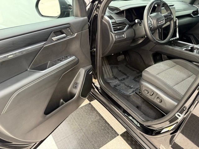 Used 2025 GMC Acadia Elevation AWD/4WD image 37