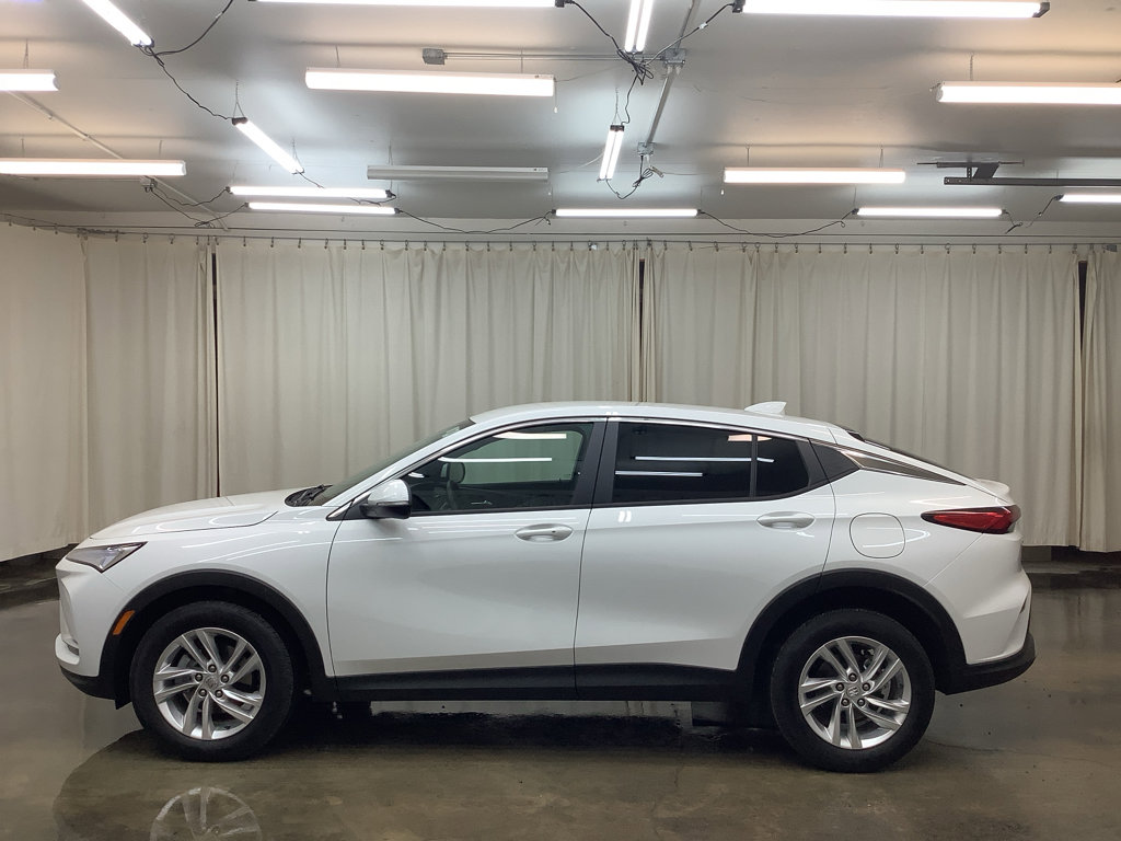 Used 2024 Buick Envista Preferred w/ Convenience I Package image 10