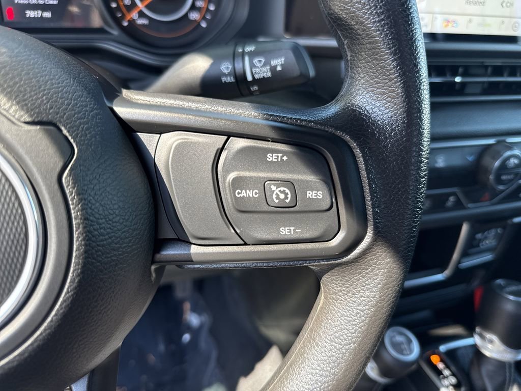 Used 2024 Jeep Gladiator Sport image 25