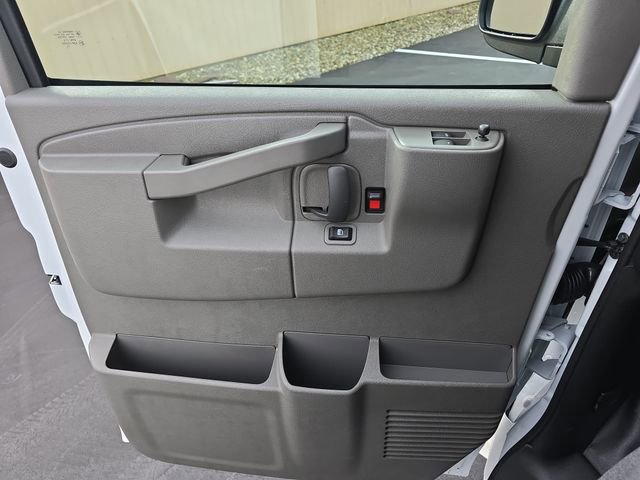 New 2025 Chevrolet Express 2500 Work Van 3D Cargo Van w/ Driver Convenience Package image 24