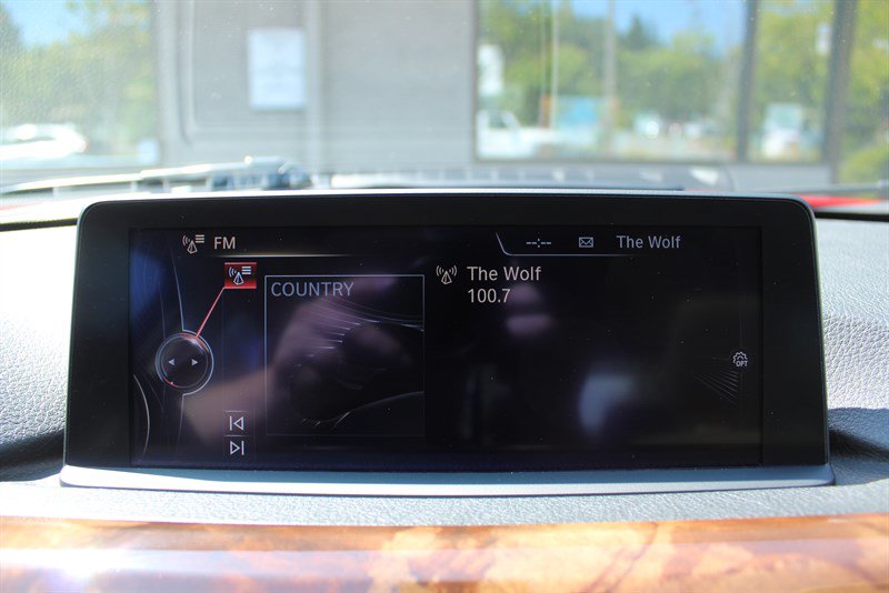 Used 2014 BMW 335i xDrive Sedan AWD/4WD image 9