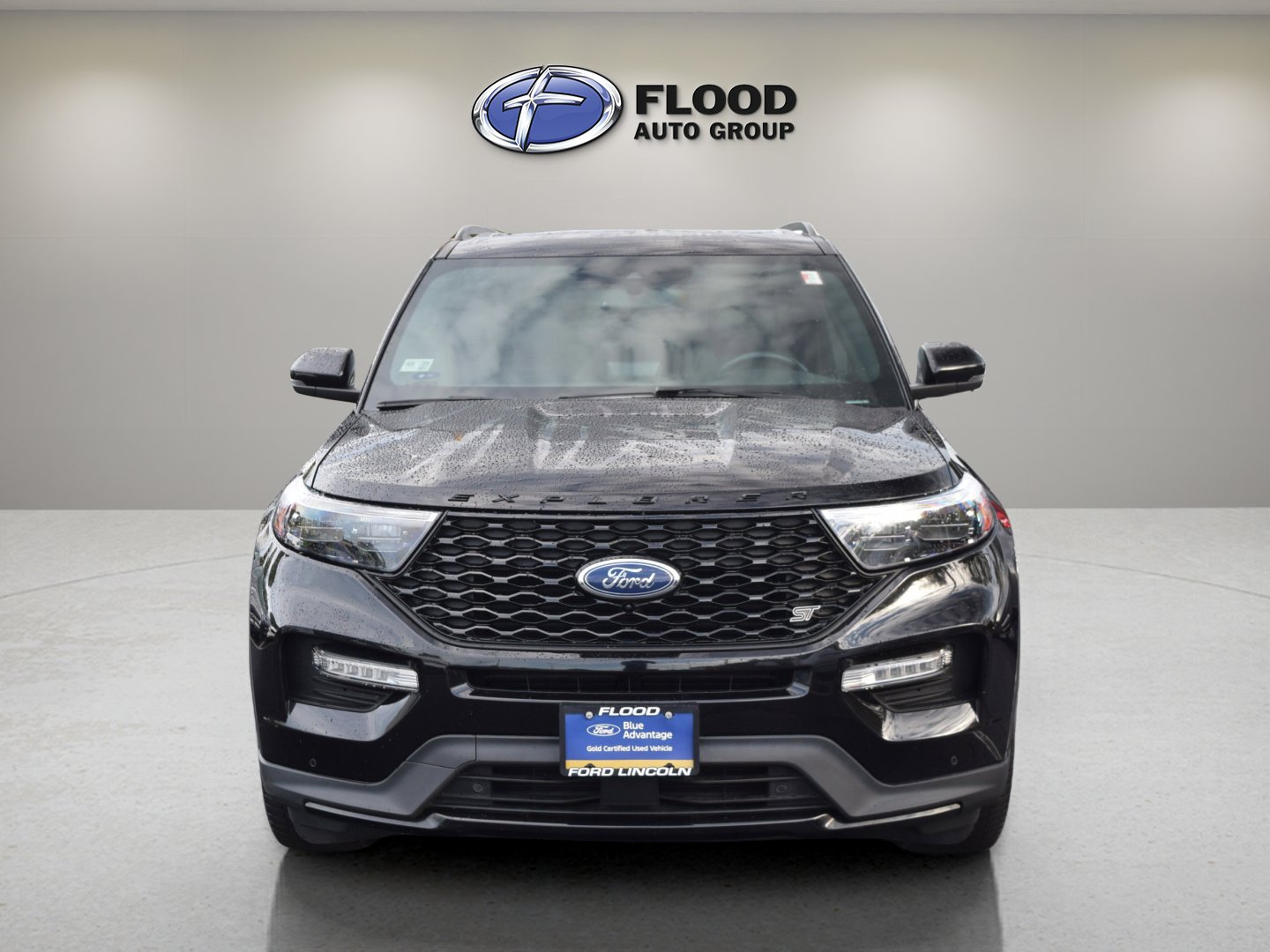 Certified 2022 Ford Explorer ST w/ Equipment Group 401A image 2