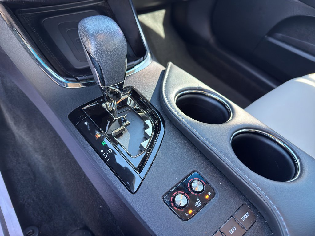 Used 2016 Toyota Avalon XLE Premium image 17