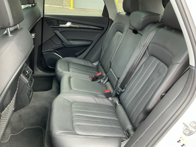 Used 2020 Audi Q5 Premium Plus AWD/4WD image 22