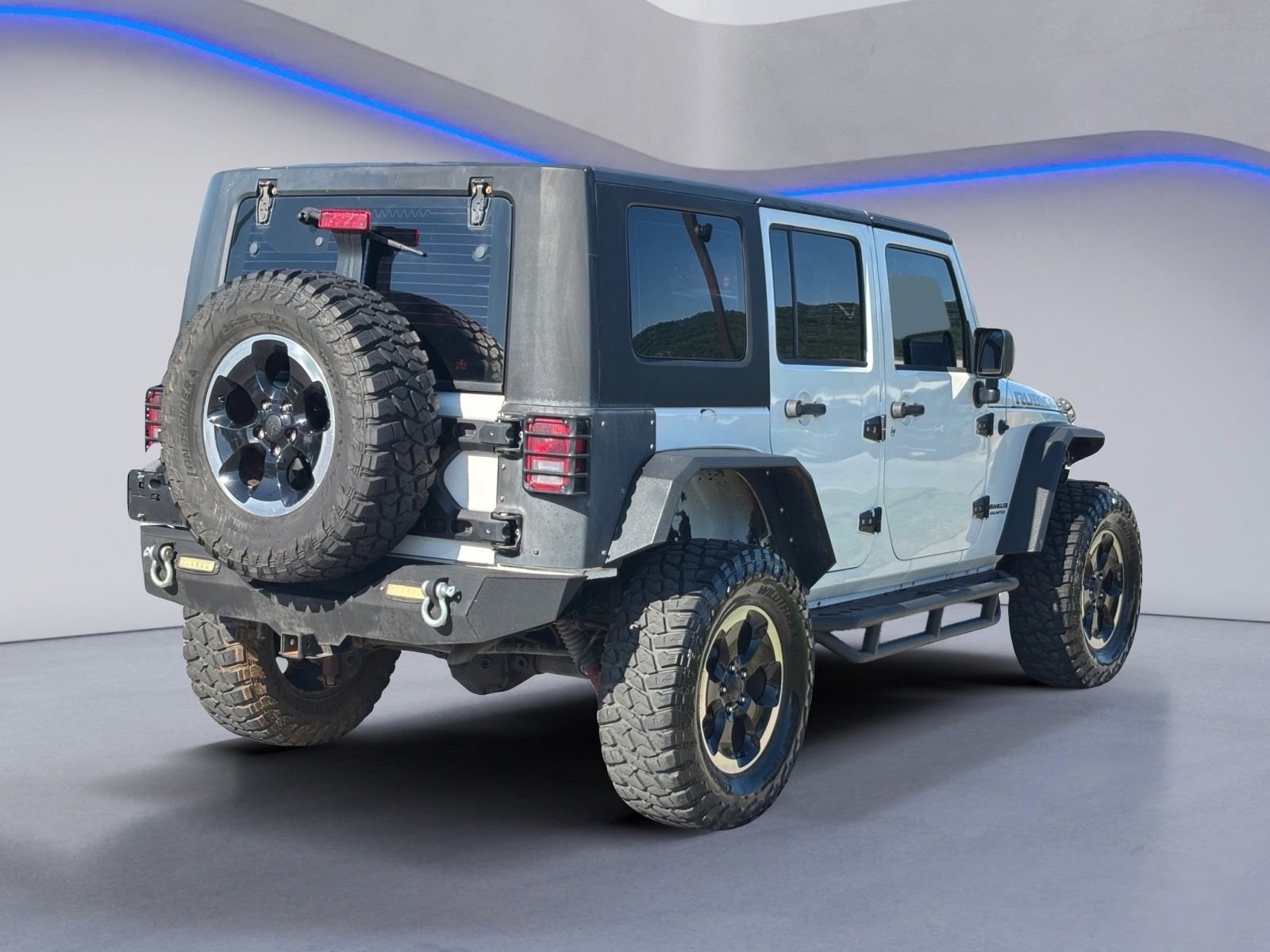 Used 2007 Jeep Wrangler Unlimited Rubicon w/ Dual Top Group AWD/4WD image 3